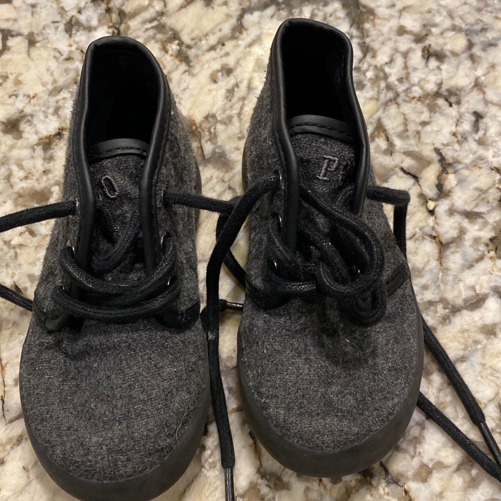Gently used charcoal gray polo shoes size 6C